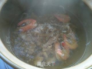 菠菜鸡蛋猪肝瘦肉海鲜面的做法步骤：18