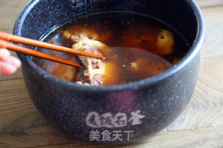 藿香泡椒炖牛尾的做法步骤：6
