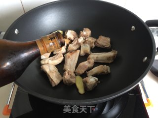 豉香排骨煲仔饭的做法步骤：2