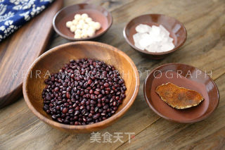 莲子红豆沙的做法步骤：1