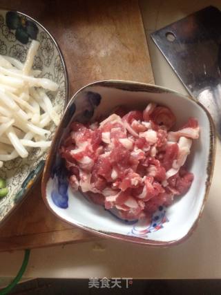 羊肉丝炒银条的做法步骤：3