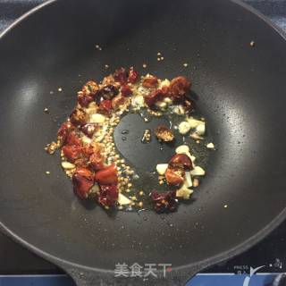 宫保鸡丁的做法步骤：4