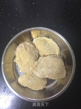 蒜香炸鸡翅的做法步骤：7