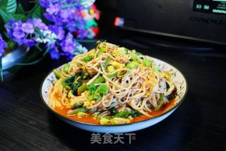 酸辣鸡蛋面的做法步骤：6