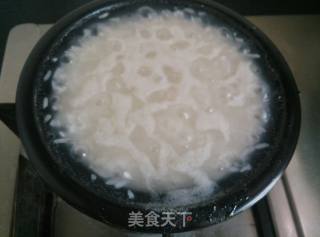 广味腊肠煲仔饭的做法步骤：3
