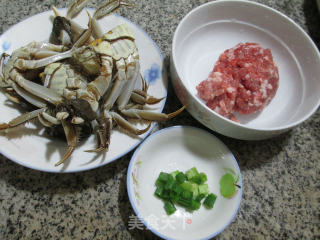 大闸蟹蒸肉末的做法步骤：1
