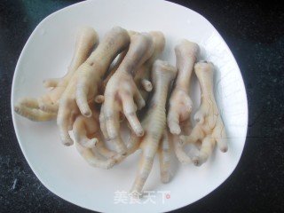 辣味酱凤爪的做法步骤：2