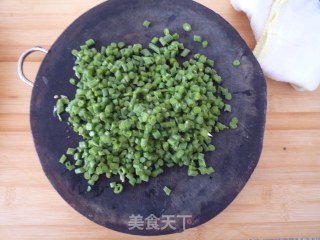 鲜肉豇豆锅贴的做法步骤：6