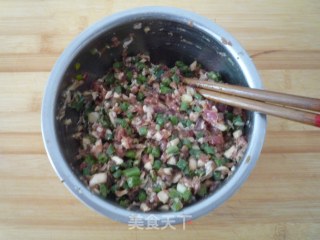 鲜肉豇豆锅贴的做法步骤：8