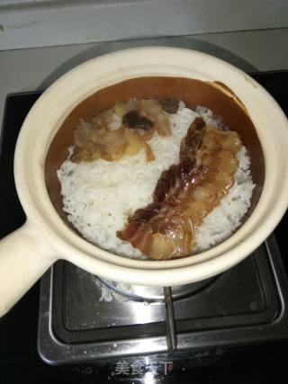 腊味煲仔饭的做法步骤：3