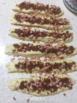 手撕葱香肉松包的做法步骤：7