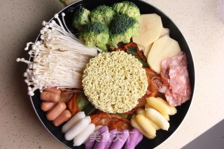 韩式年糕火锅的做法步骤：6