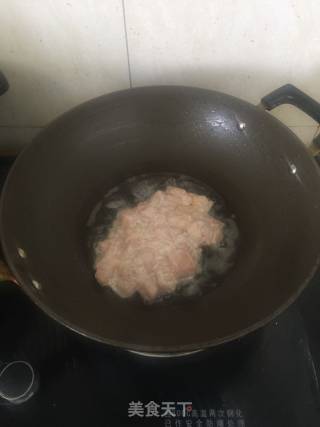 香菇鸡丁的做法步骤：3