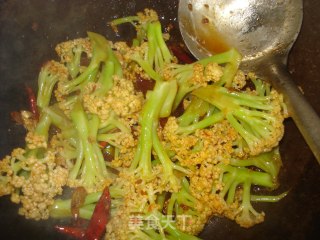 辣炒有机花菜的做法步骤：5