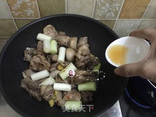 酱焖鸭的做法步骤：7