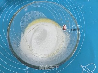 贝壳戚风的做法步骤：3