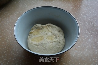 中种四股辫面包的做法步骤：4