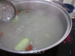 羊肉火锅的做法步骤：2