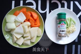 红酒烤羊排的做法步骤：2