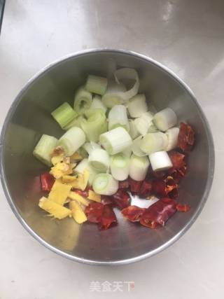 宫保鸡丁的做法步骤：3