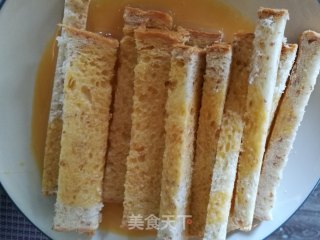香煎吐司条的做法步骤：4