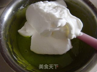 菠菜戚风的做法步骤：5