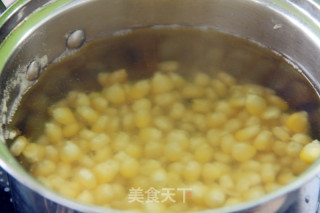咸蛋黄炸玉米粒的做法步骤：3