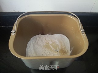 大白菜肉馅生煎包的做法步骤：2