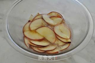 玫瑰花样苹果塔的做法步骤：2