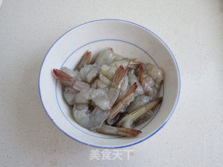 毛豆凤尾虾的做法步骤：5
