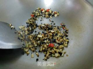 蒜蓉豆豉蒸排骨的做法步骤：2