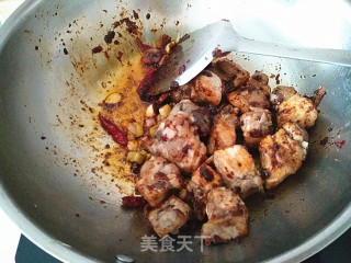 【酱烧排骨】的做法步骤：6