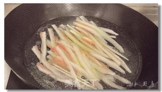 麻酱瓜条的做法步骤：4