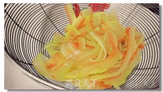 麻酱瓜条的做法步骤：5