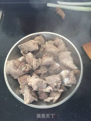 莲藕炖排骨的做法步骤：4