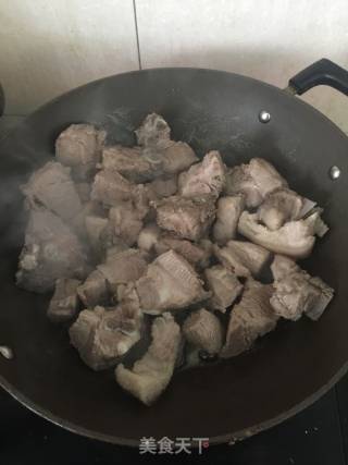 莲藕炖排骨的做法步骤：5