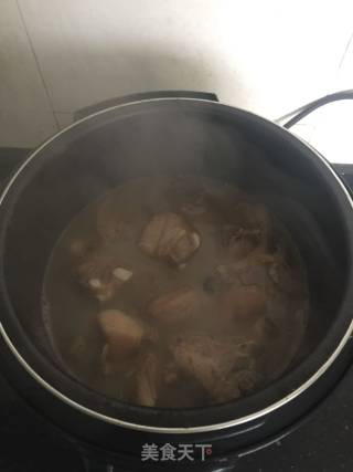 莲藕炖排骨的做法步骤：9