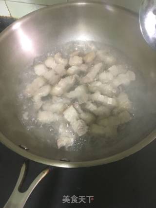 红烧肉的做法步骤：1