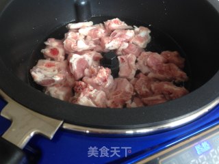 玉米烧排骨的做法步骤：2