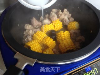 玉米烧排骨的做法步骤：11