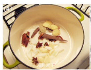 家常食谱－红烧牛肉面的做法步骤：4