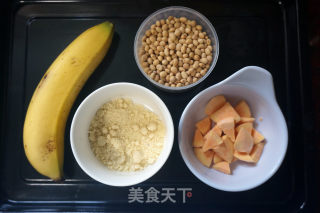 红薯香蕉杏仁豆浆，口感味道都很棒的做法步骤：1