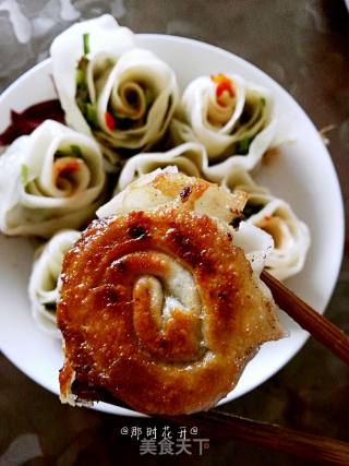 玫瑰花饺子的做法步骤：13