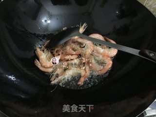 油焖大虾的做法步骤：2