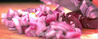 电饭煲料理 ｜咖喱鸡肉的做法步骤：1