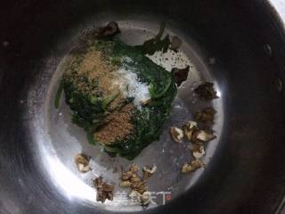 蒜蓉鲍芹叶的做法步骤：4