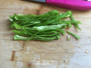 炒鸡枞菌的做法步骤：4