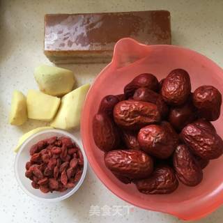 姜枣膏的做法步骤：1