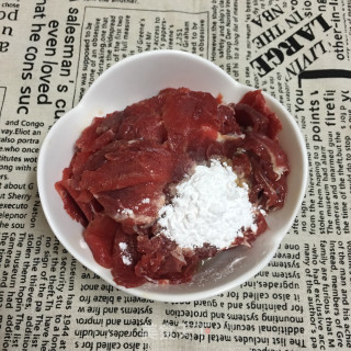 牛肉面的做法步骤：1