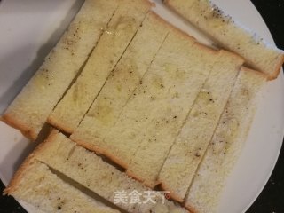 蒜香吐司条的做法步骤：6